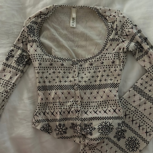 Skims holiday 2021 XXS worn once they were to tight for me TOP ONLY - Picture 1 of 3